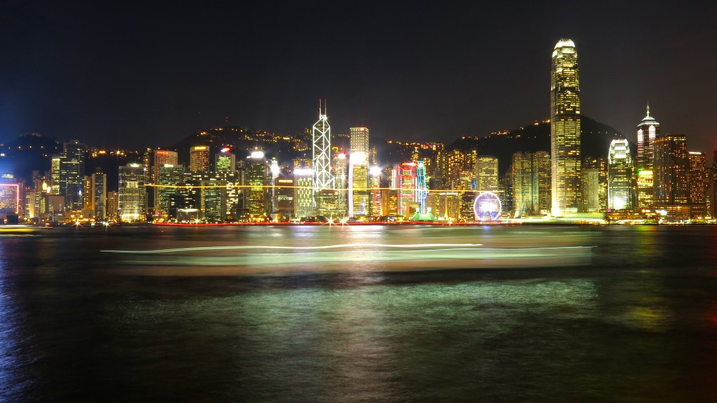 Hong Kong, la nuit. Crédits photos : Bruno Lu