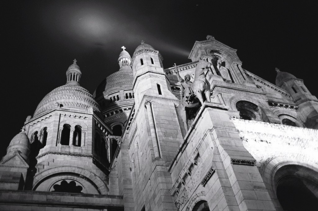 Balade à Montmartre de nuit