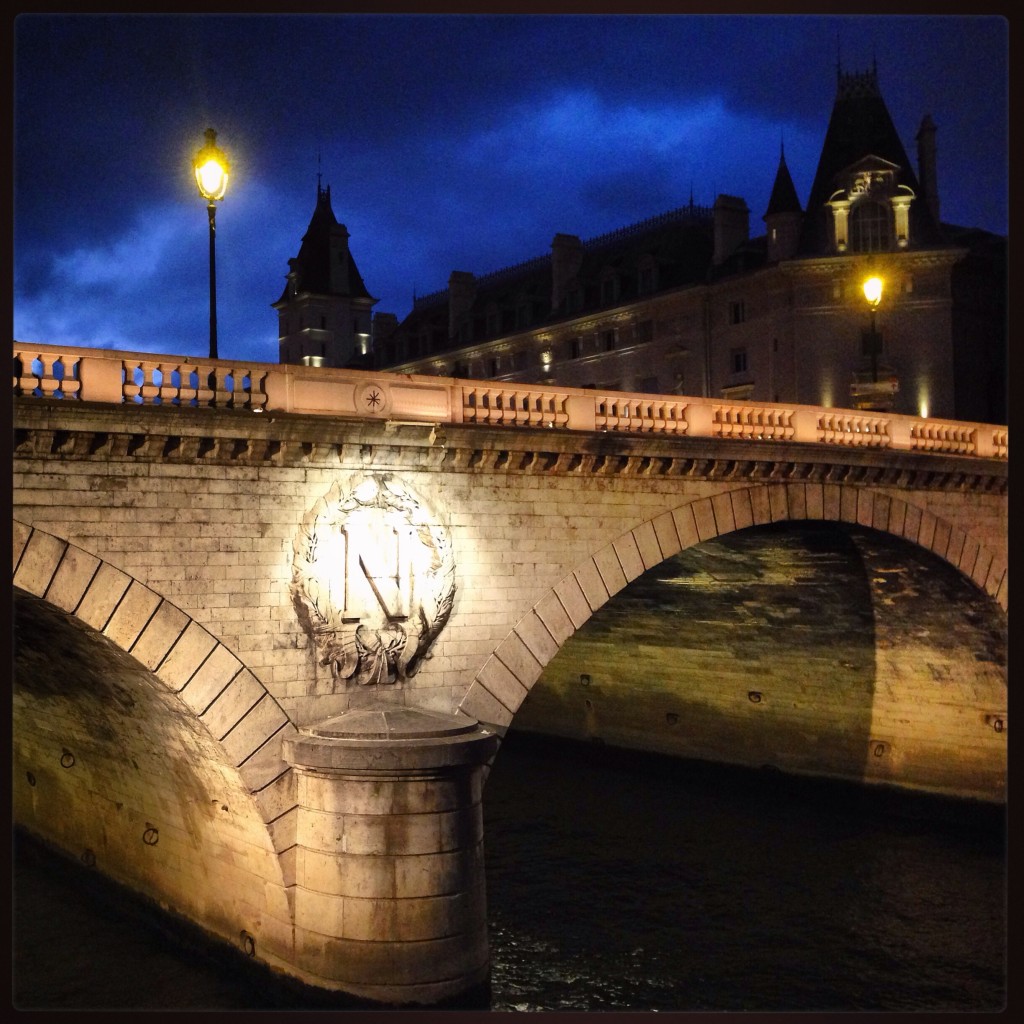 Le Pont Neuf sous le ciel de Paris