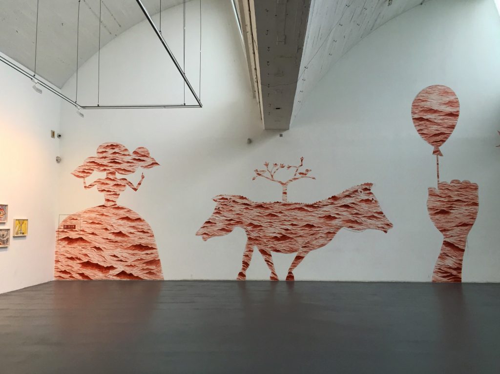 Installation d'un artiste italien dans une galerie du 798