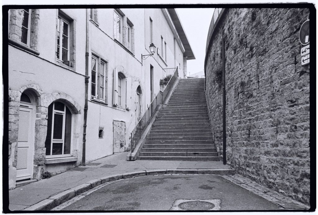 Les escaliers sont un trait d'union entre Fourvière et Saint-Jean