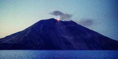Le Stromboli l'un des volcans les plus actifs de la planète