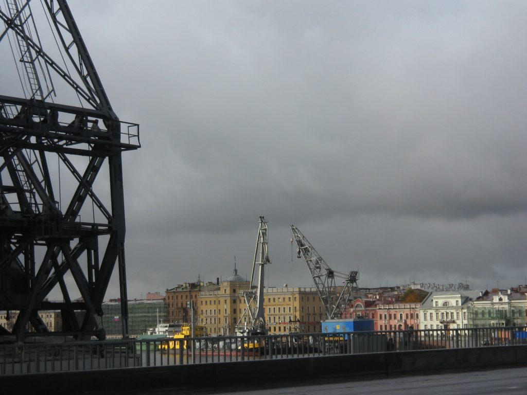 Les abords du port de Saint Petersbourg