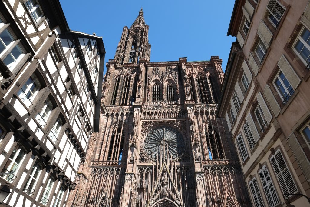 Vue imprenable sur la très belle cathédrale de Strasbourg