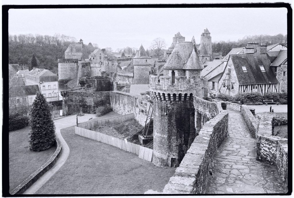 Le magnifique château fort de la ville de Fougères