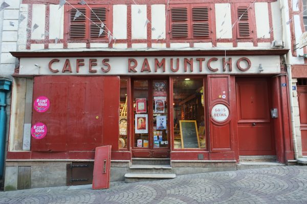 L'établissement cafés Ramuntcho à Bayonne