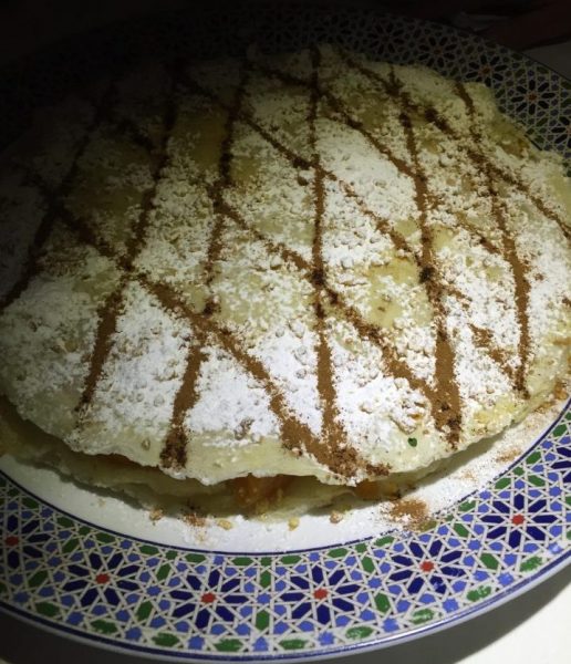 Une Pastilla sucrée, l'une des spécialités marocaines
