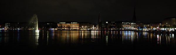 Skyline à Hambourg la nuit
