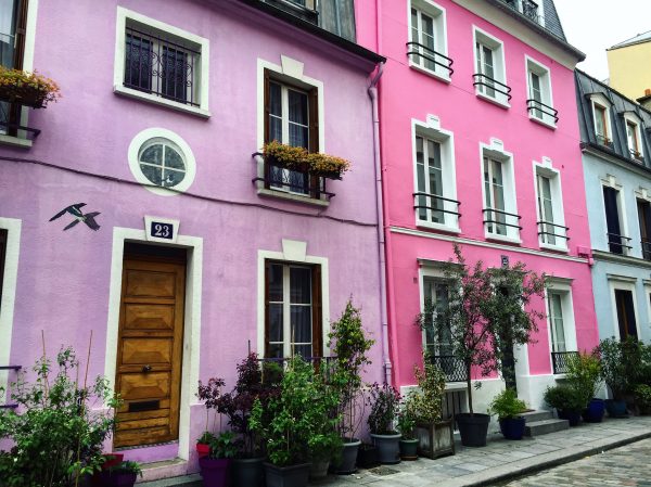 L'une des plus belles rues de Paris, la rue Crémieux dans le 12 ème arrondissement