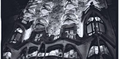 La Casa Batllo, Escale de nuit à Barcelone