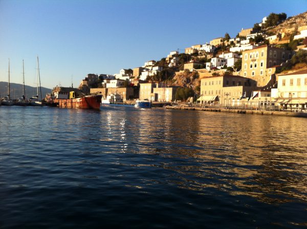 Le petit port d'Hydra en Grèce