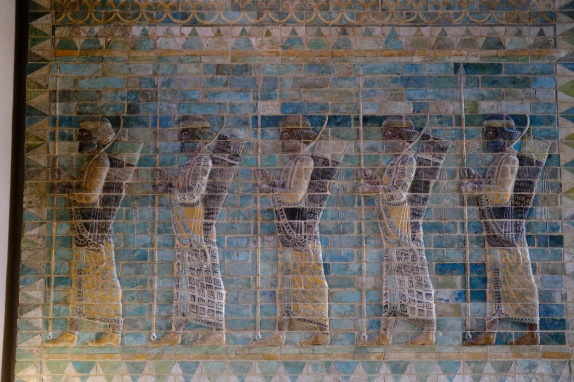 La frise des archers du Palais de Darius