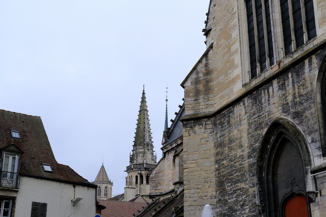 Le clocher de l'église Saint-Philibert à Dijon