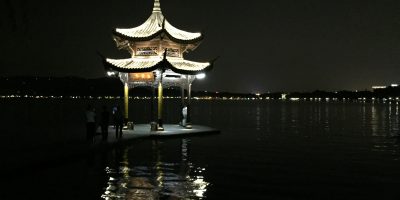 Le lac de l'Ouest à Hangzhou, l'une des plus belles villes de Chine