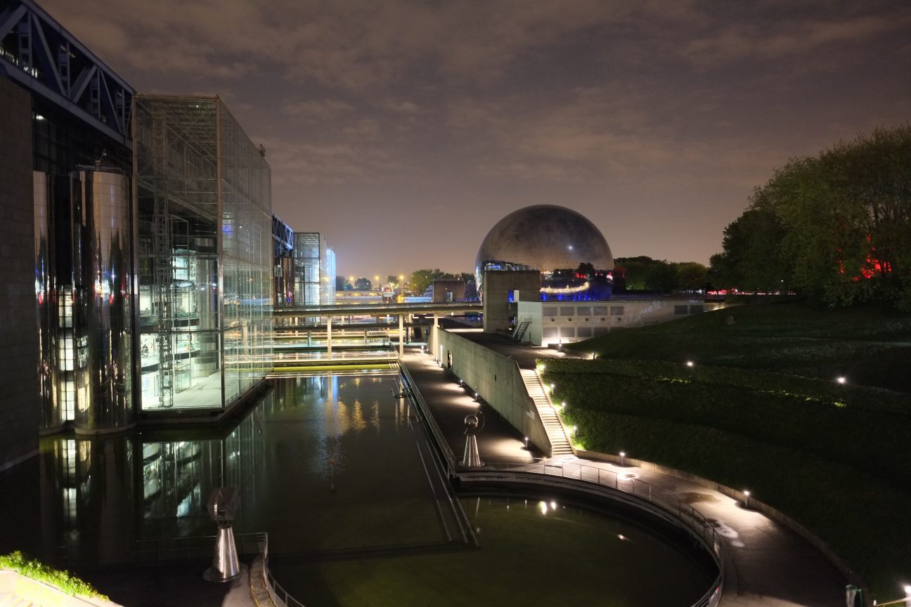 Une architecture futuriste à Paris pour un lieu consacrée à la découverte et aux sciences