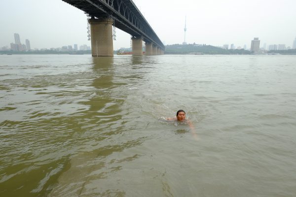 Le pont de Wuhan fut le premier pont construit sur le Yangtsé