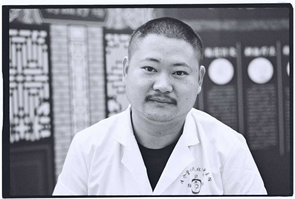 Rencontre avec un médecin traditionnel Chinois