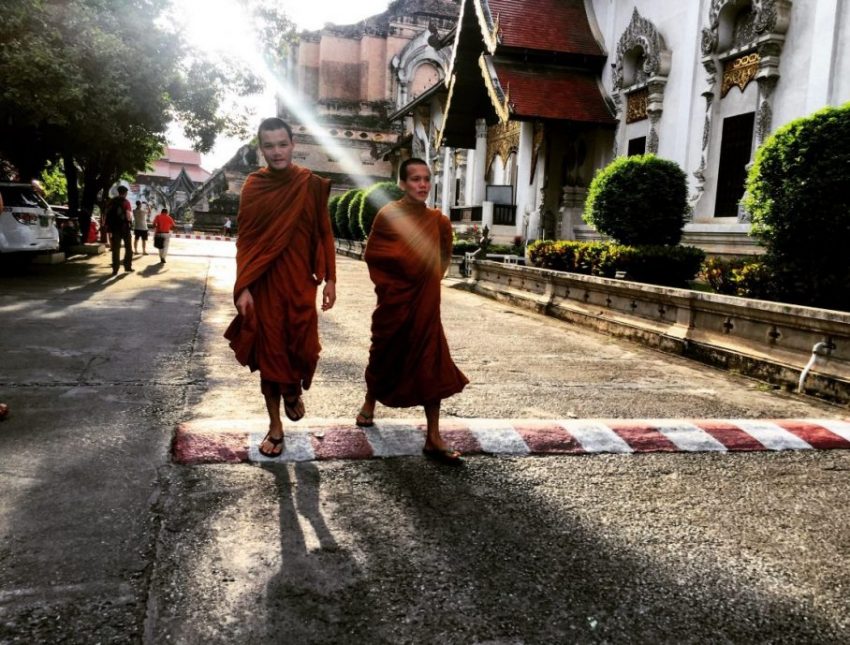Moines bouddhistes à Chiang Mai