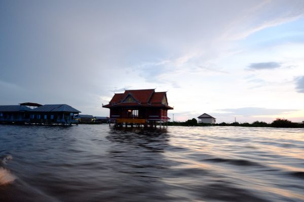 Voir les villages flottants l'une des choses à Faire à Siem Reap