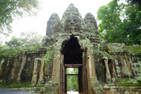L'une des portes de la cité d'Angkor