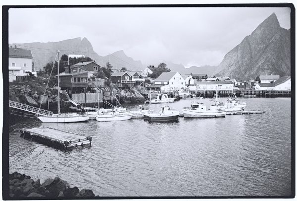 Un village de pêcheurs dans le nord ouest de la Norvège