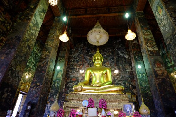 Le temple de Wat Suthat est l'un des 6 temples les plus importants de Thaïlande  