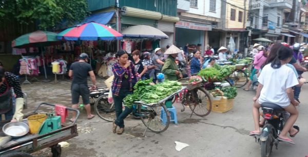 Dans les rues d Hanoï au nord du Vietnam