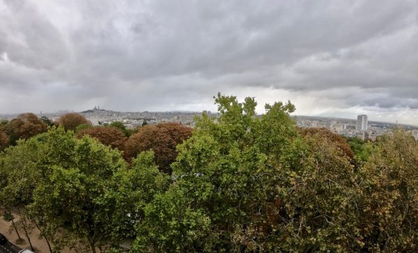 Les buttes Chaumont dans le nord est de Paris