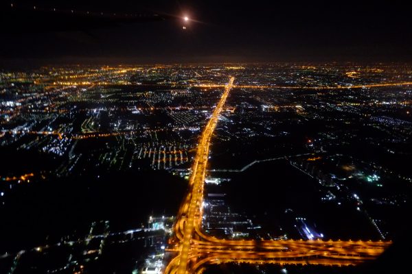 Vue de Bangkok la nuit depuis un avion