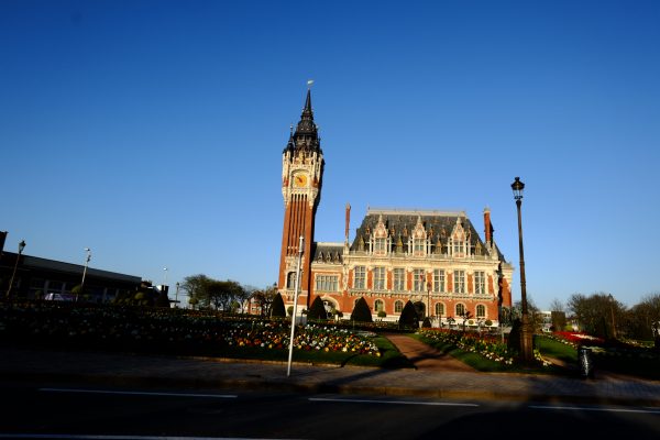 La mairie et le Beffroi de Calais