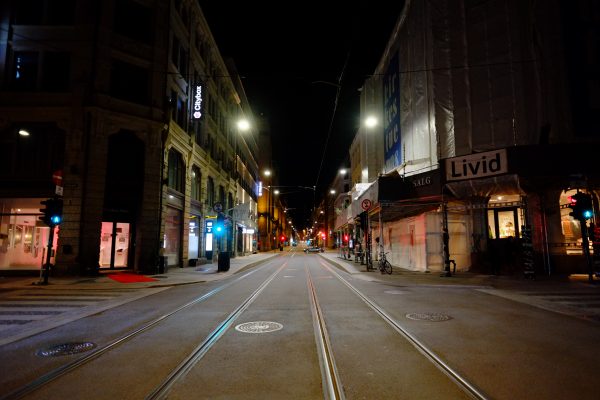 Les rues d'Oslo la nuit