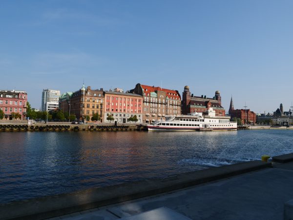 La gare ferroviaire et le port de Malmö