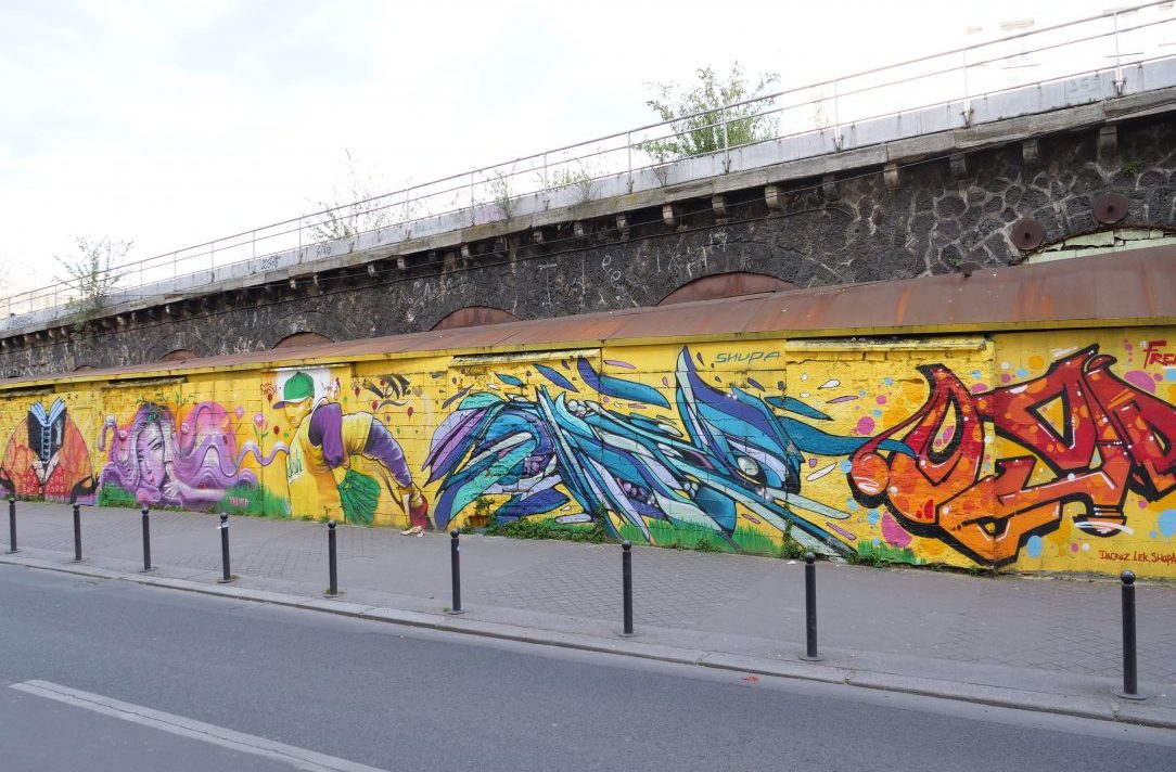 La longue fresque de la rue de l'Ourcq
