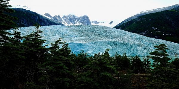 La couleur bleue du glacier de Pia