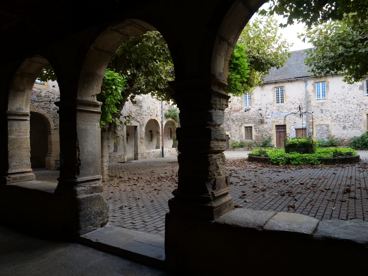 Saint-Geniez d'Olt fabuleux village