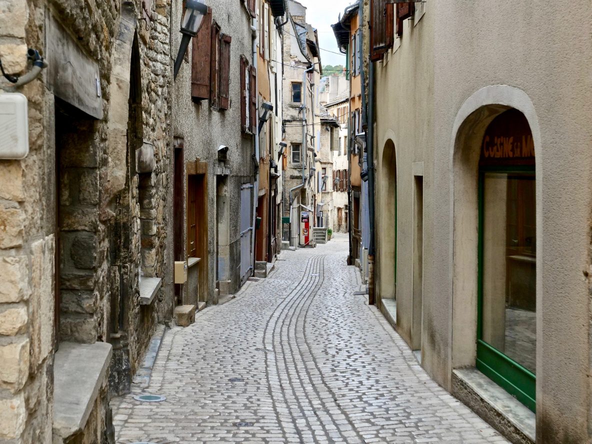 Mende une ville incontournable d'Occitanie