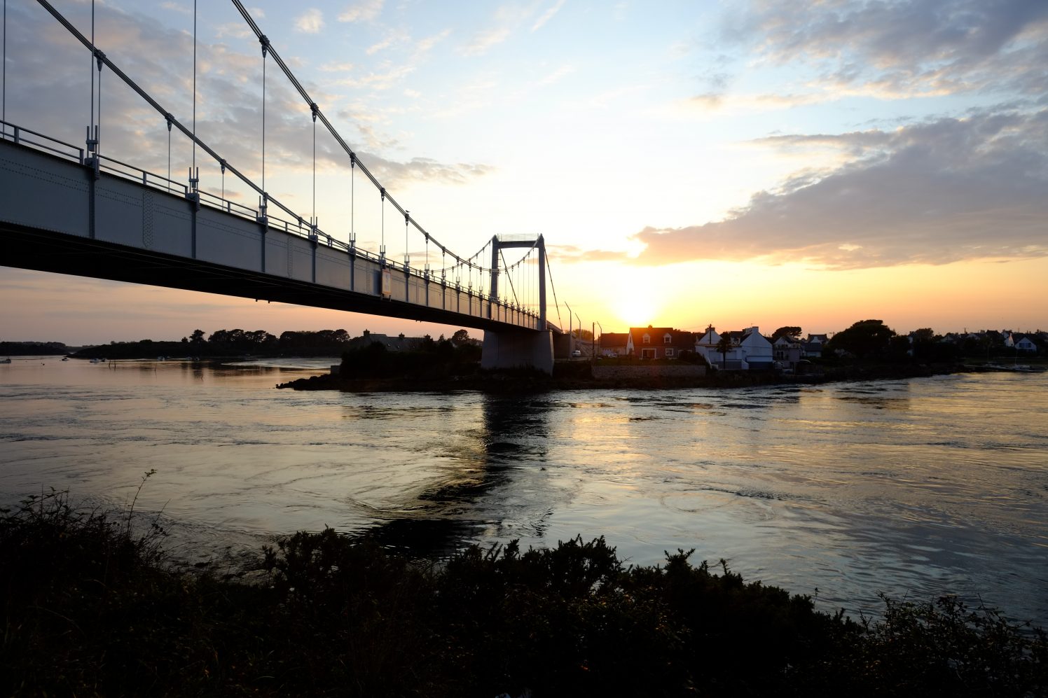 Le pont d'Etel au coucher du soleil