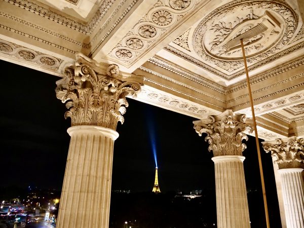 Une vue depuis l'ACF sur Paris la nuit
