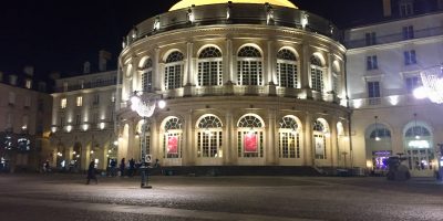 L'Opéra de Rennes pendant la nuit