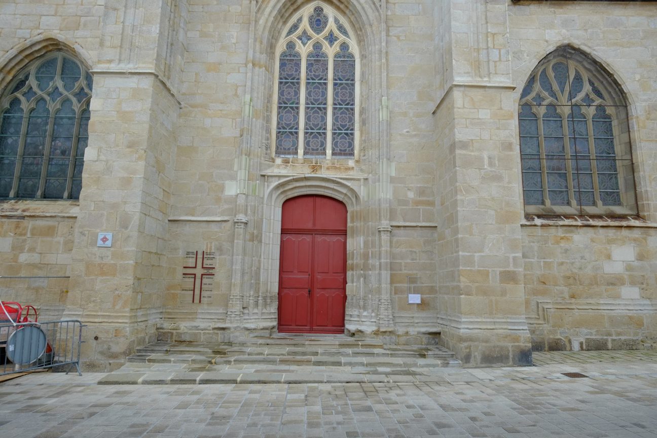La façade de l'église Notre-Dame-de-Pitié-du Croisic
