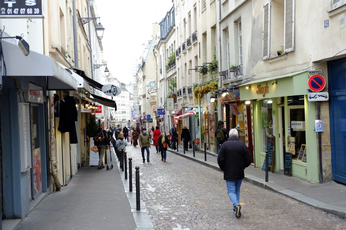 L'une des rues les plus célèbres de Paris, la rue Mouffetard