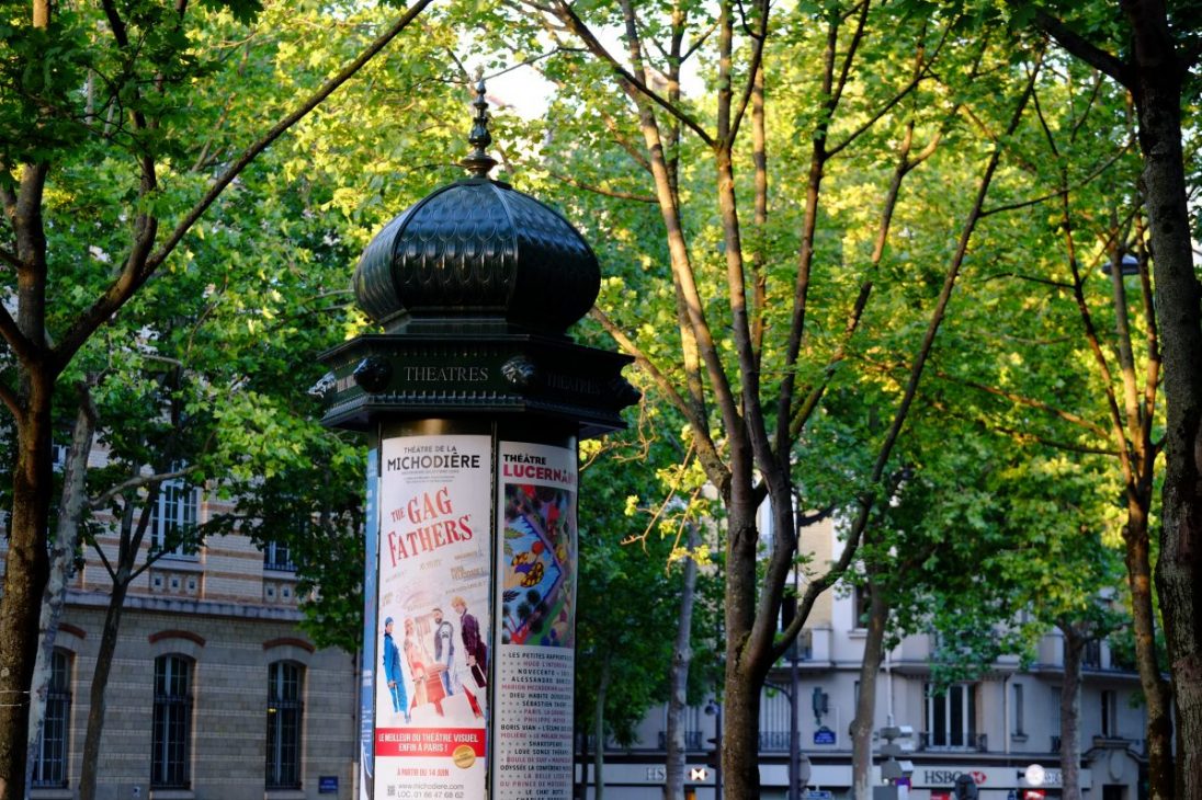 Une belle colonne Morris avenue Daumesnil