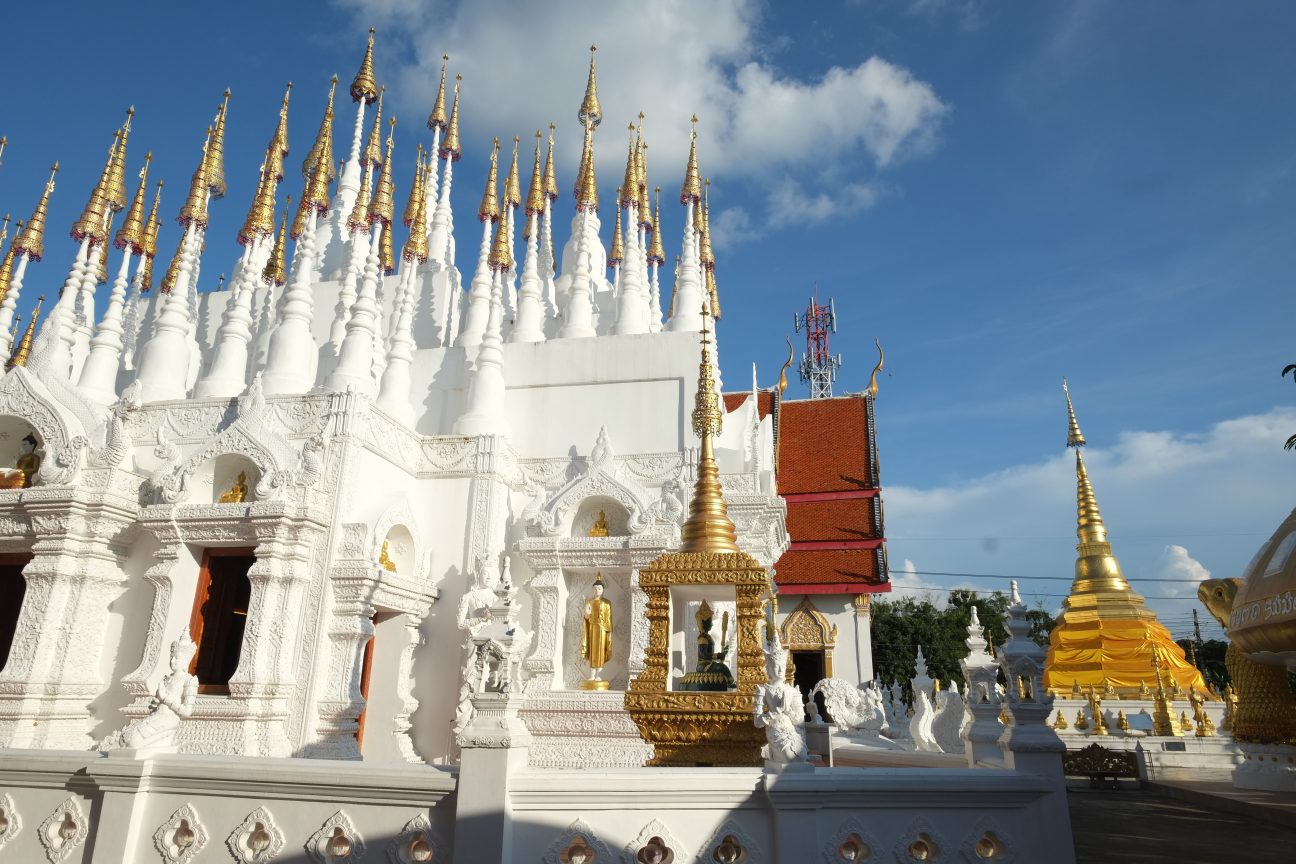 un temple excentrique à Lampang, Wat Phong Sunan