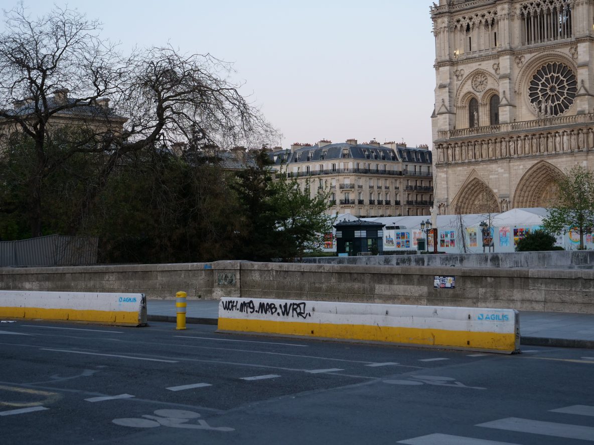Paris défiguré, le coup de colère des parisiens via le mot clef saccage Paris
