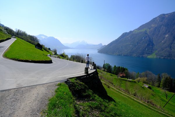 Sur la route de Vollingen au bord du lac des Quatre Cantons