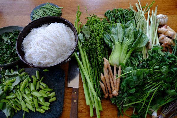 quelques ingrédients du bobun l'un des plats cambodgiens le plus connu