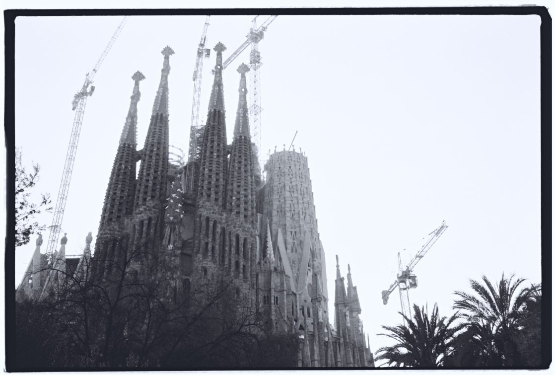 La cathédrale d'Antoni Gaudi en cours de construction