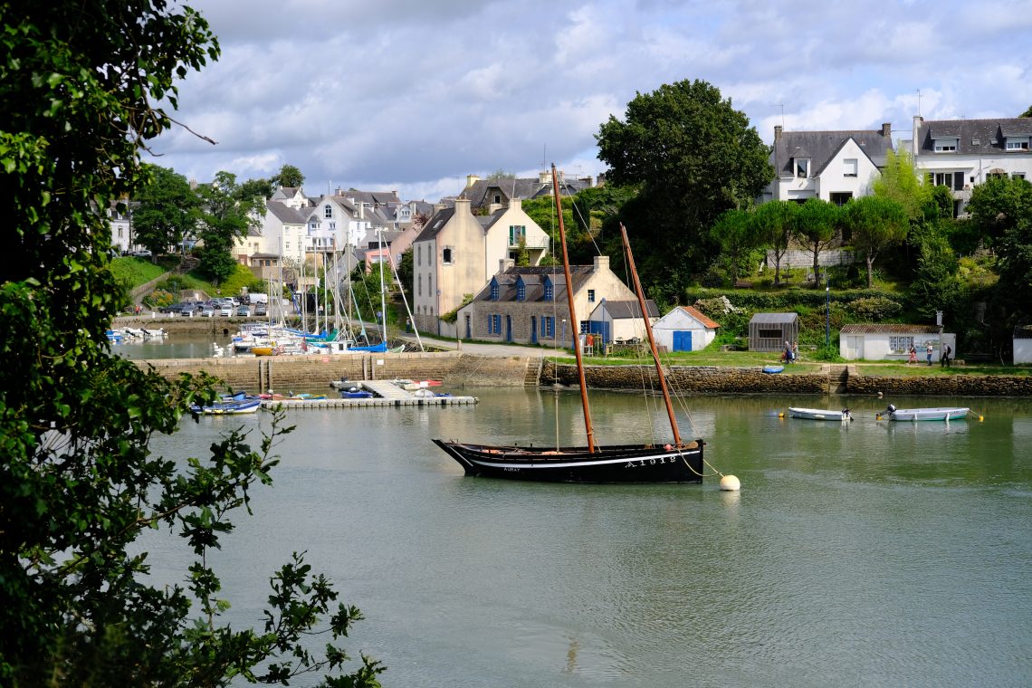 Un vieux gréement sur la rivière du Bono, un petit port du Morbihan
