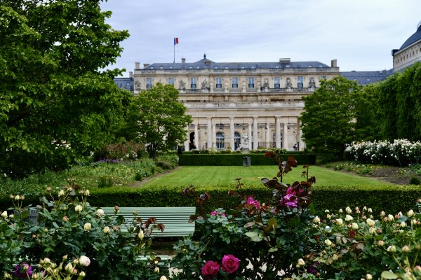 La jolie perspective du jardin du Palais Royal