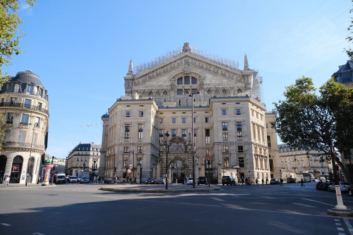 L'arrière du Palais Garnier vue depuis le boulevard Haussmann